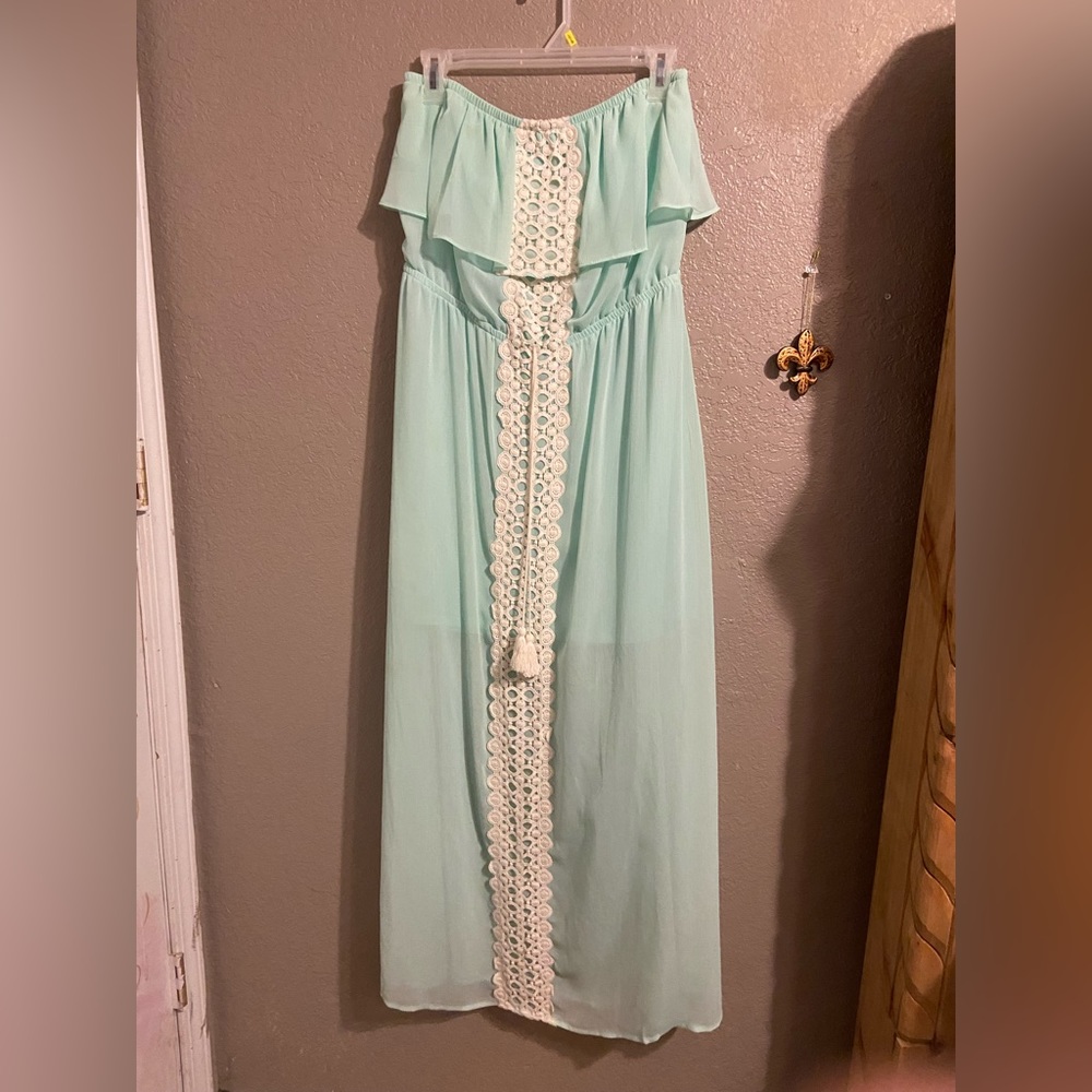 5/$10 | No Boundaries | Strapless Dress